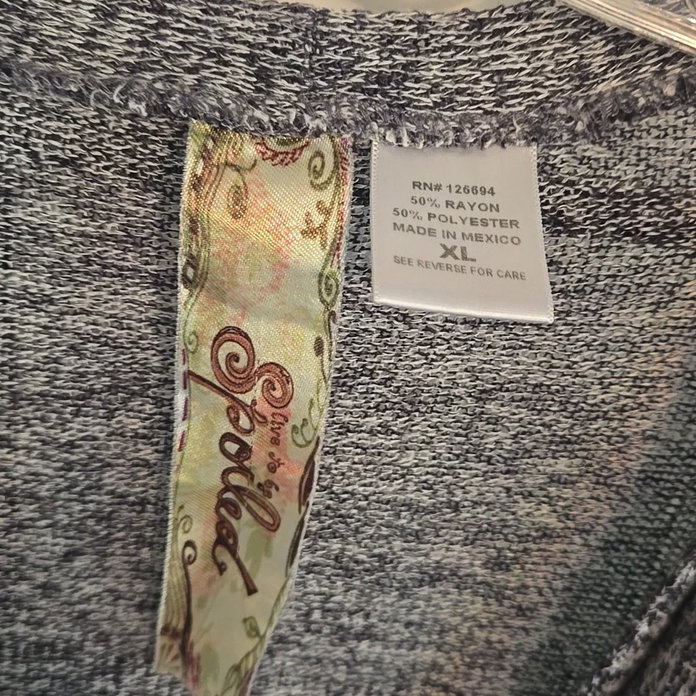 Greay front button cardigan - Picture 4 of 4